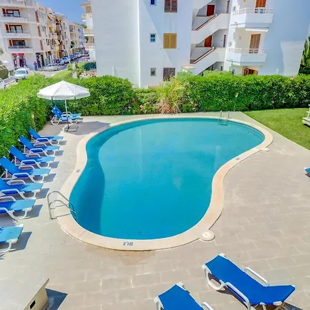Llevant Apartmán *