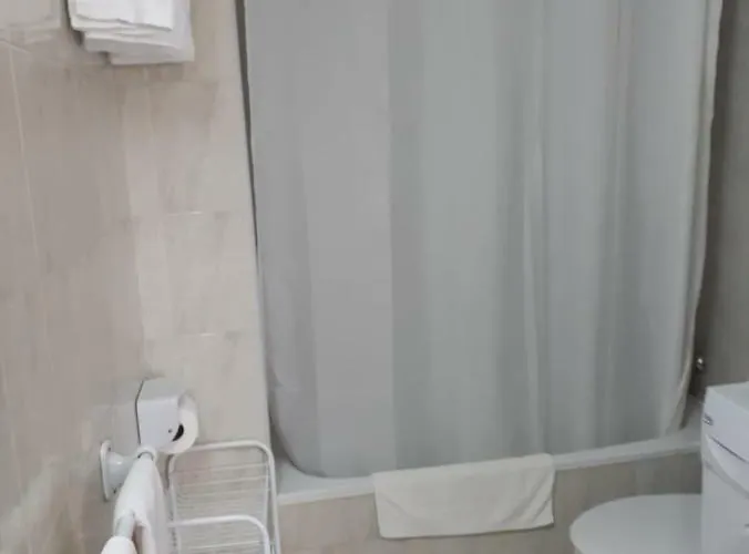 ليفانت * بورت دي بوينسا